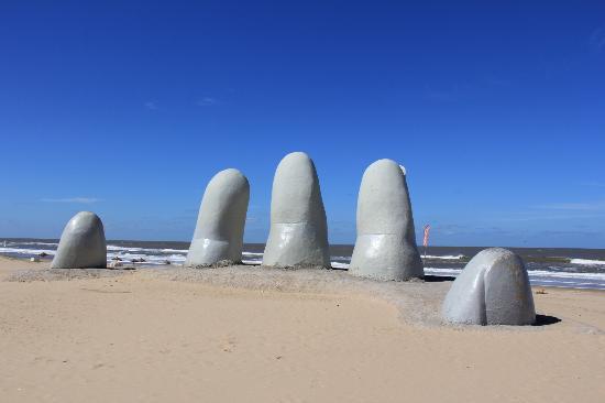 La Mano de Punta del Este